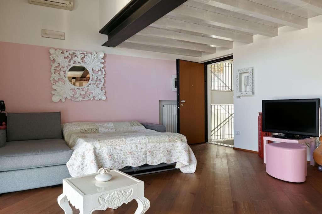 Your Little Loft Villafranca di Verona Exterior photo